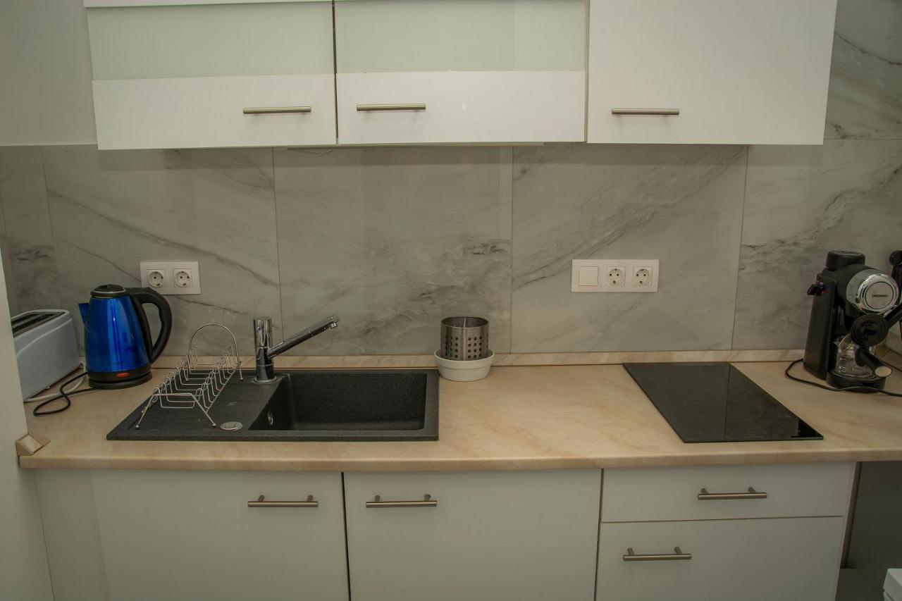 Oros House Apartmanhaz オロシュハーザ エクステリア 写真