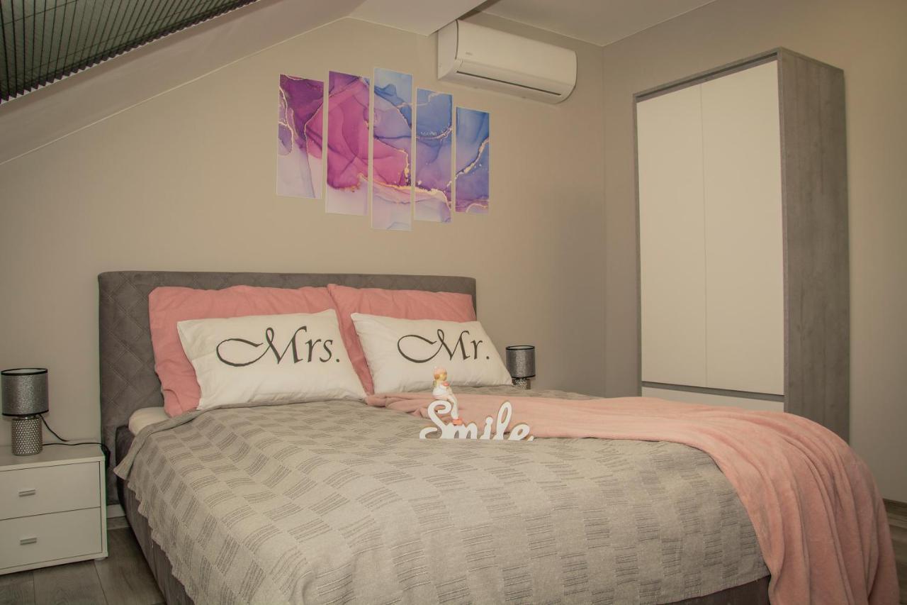 Oros House Apartmanhaz オロシュハーザ エクステリア 写真
