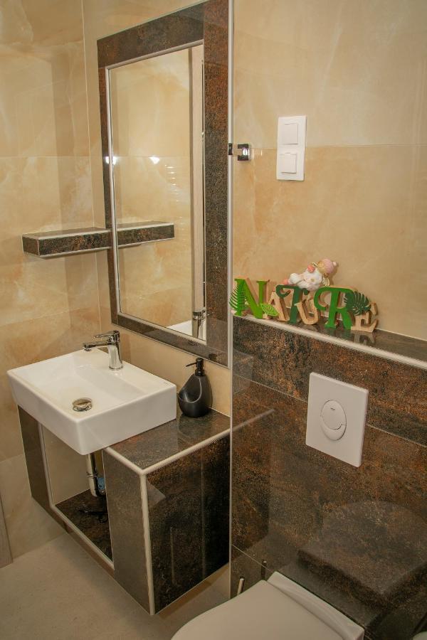 Oros House Apartmanhaz オロシュハーザ エクステリア 写真